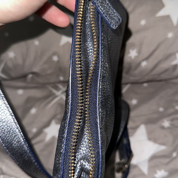 Cole Haan blue metallic leather crossbody adjustable strap gold accents cute 🥰 - Picture 5 of 13